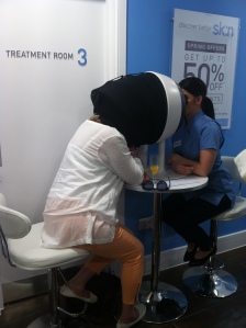 Skin consultation at Sk:n Cardiff